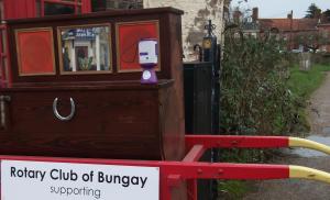 Barrel Organ playing carols